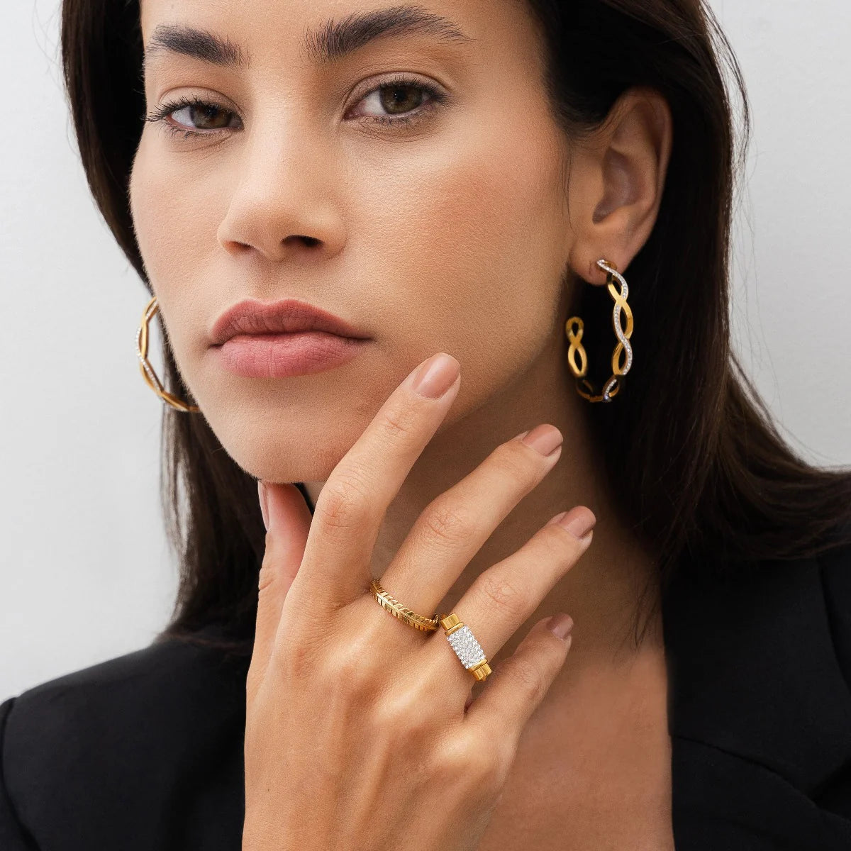 Woven Leaves Ring - Gold Tone