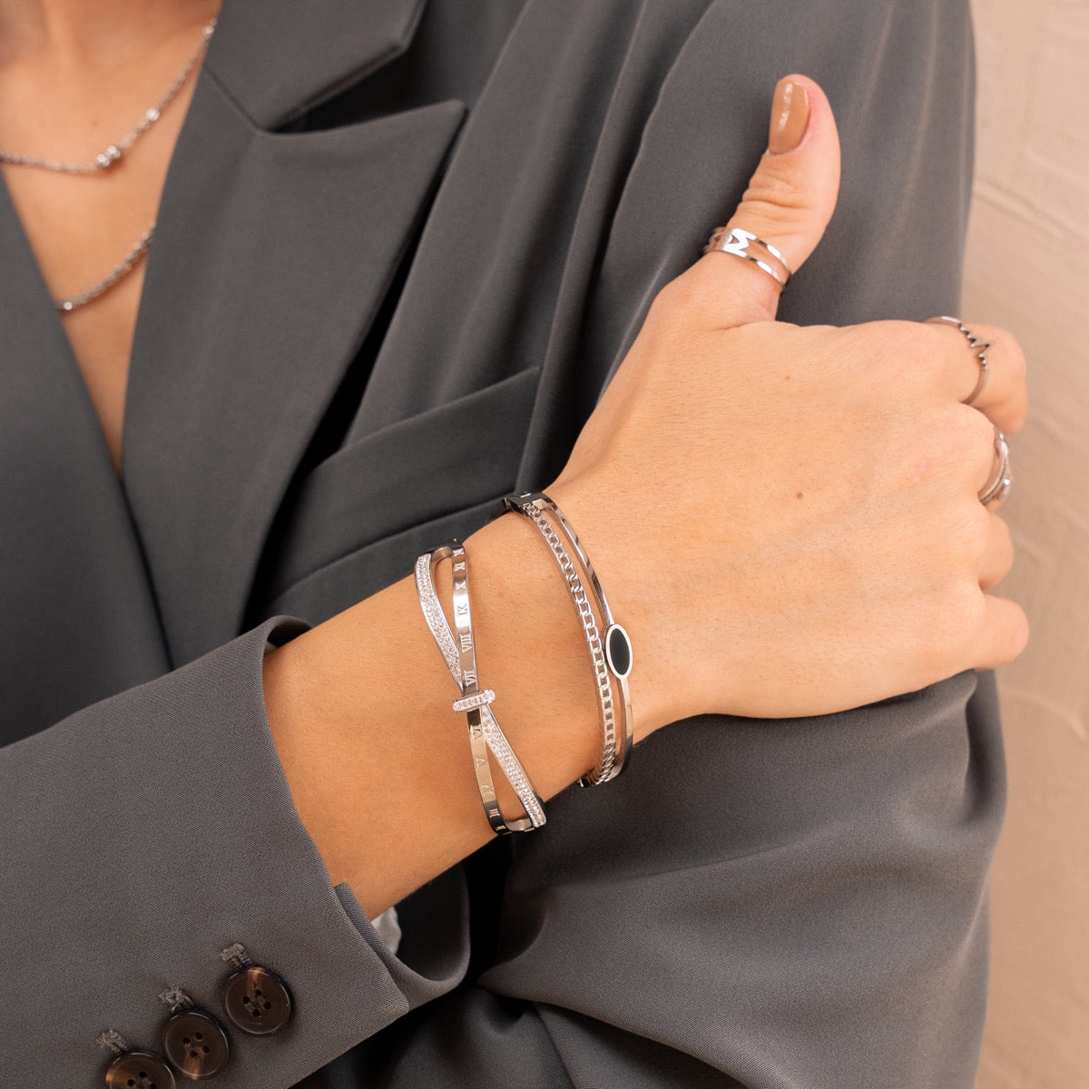 Oval Onyx Layered Bangle - Silver