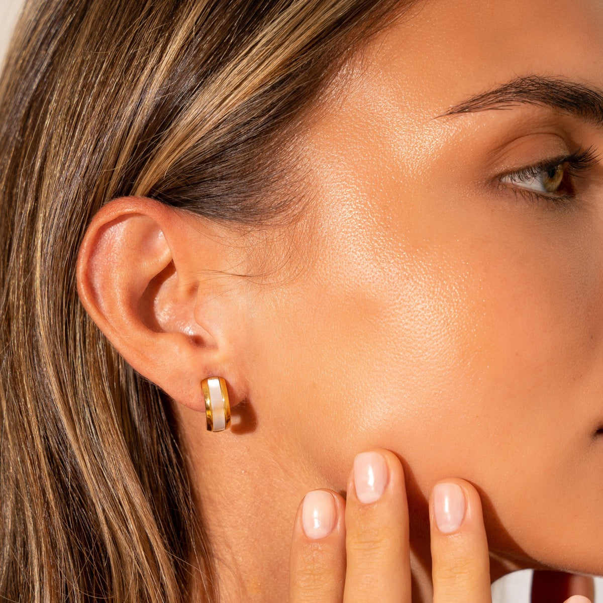 Shell Stud Earrings - Gold Tone