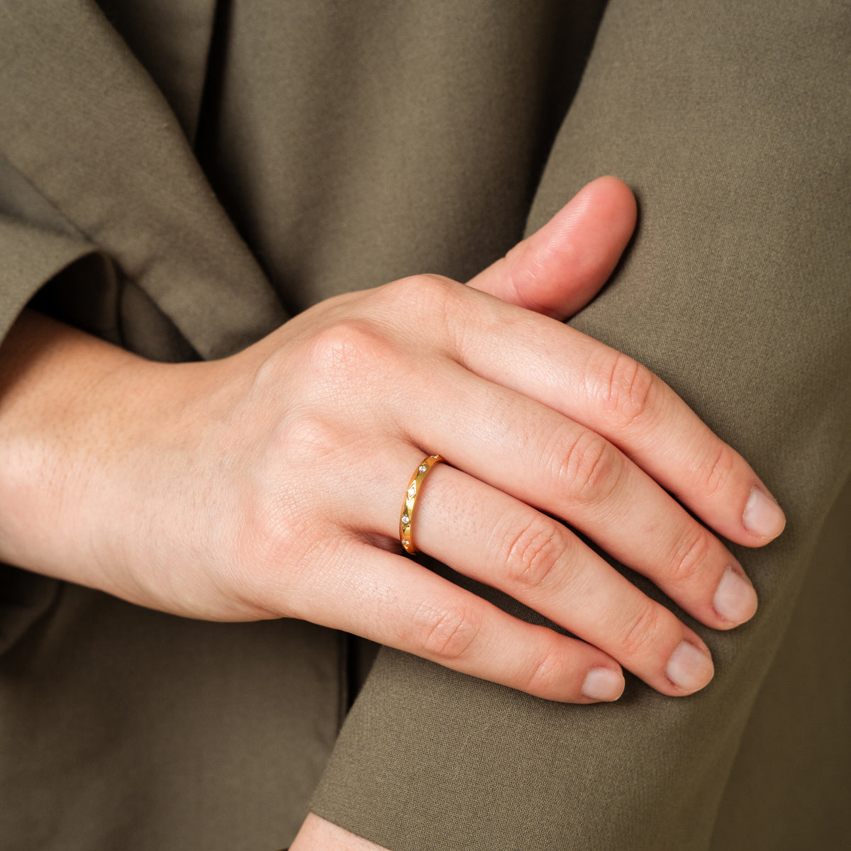 Sorrento Stone Ring - Gold Tone