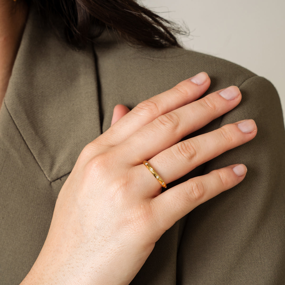Sorrento Stone Ring - Gold Tone