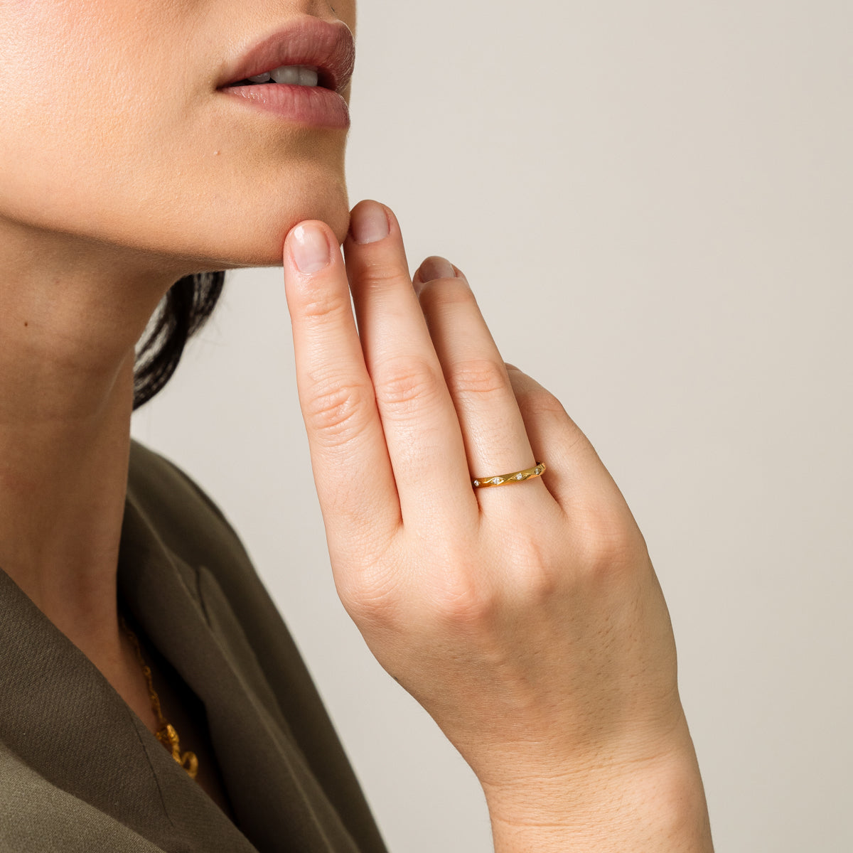 Sorrento Stone Ring - Gold Tone