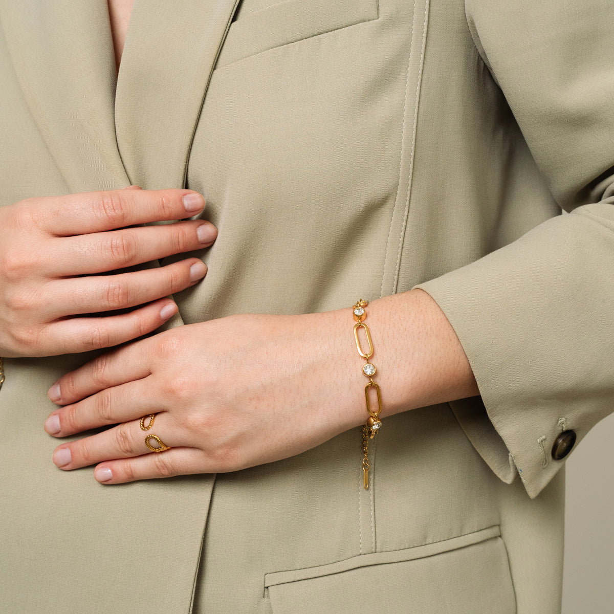 Oval Link Stone Chain Bracelet - Gold Tone