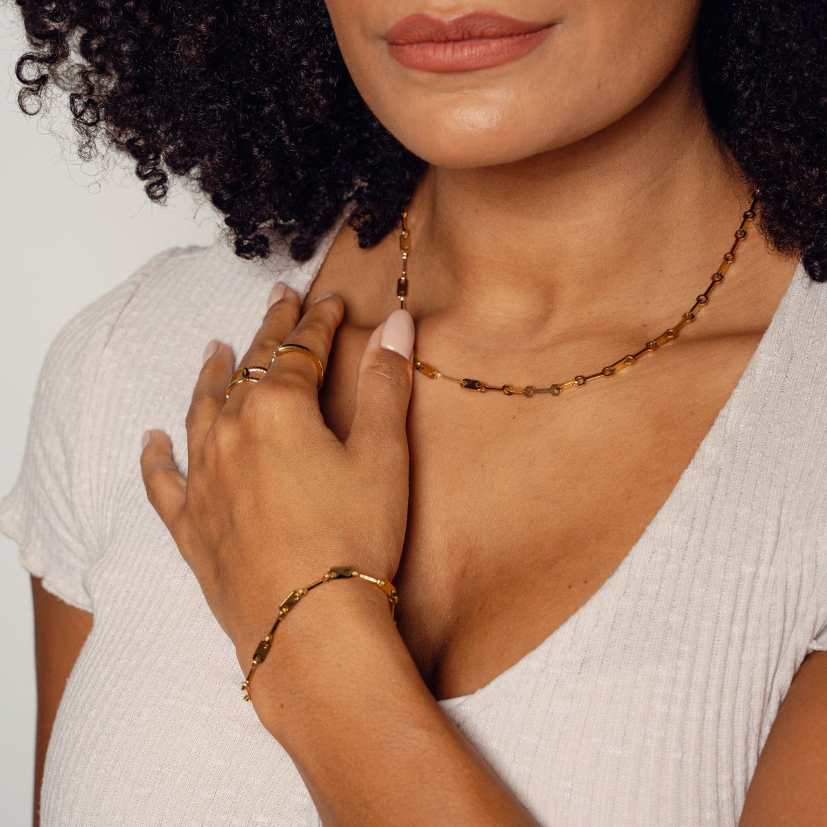 Tablet Clip Chain Bracelet - Gold Tone