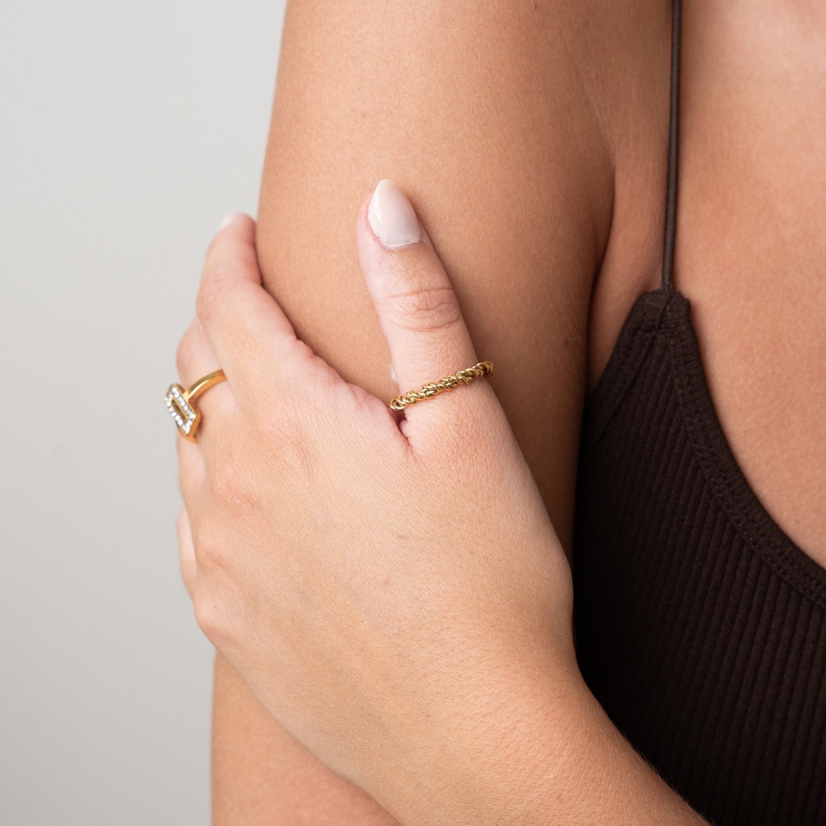 Spiral Chain Ring - Gold Tone