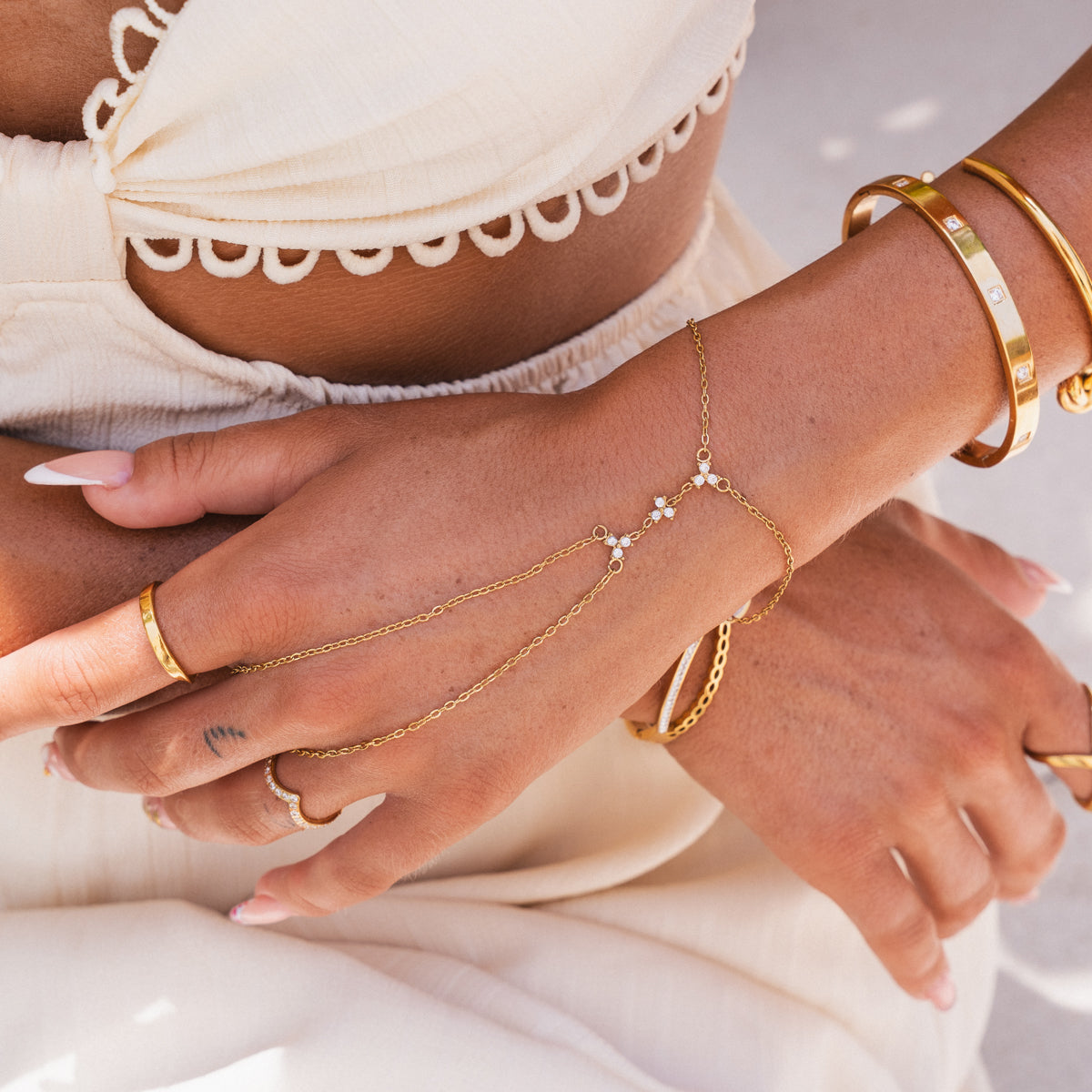 Stone Hive Hand Chain - Gold Tone