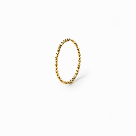 Thin Rope Twist Chain Ring - Gold Tone