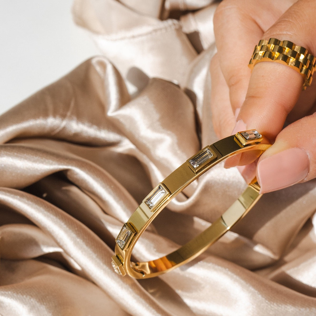 Cubic Stone Bracelet - Gold Tone