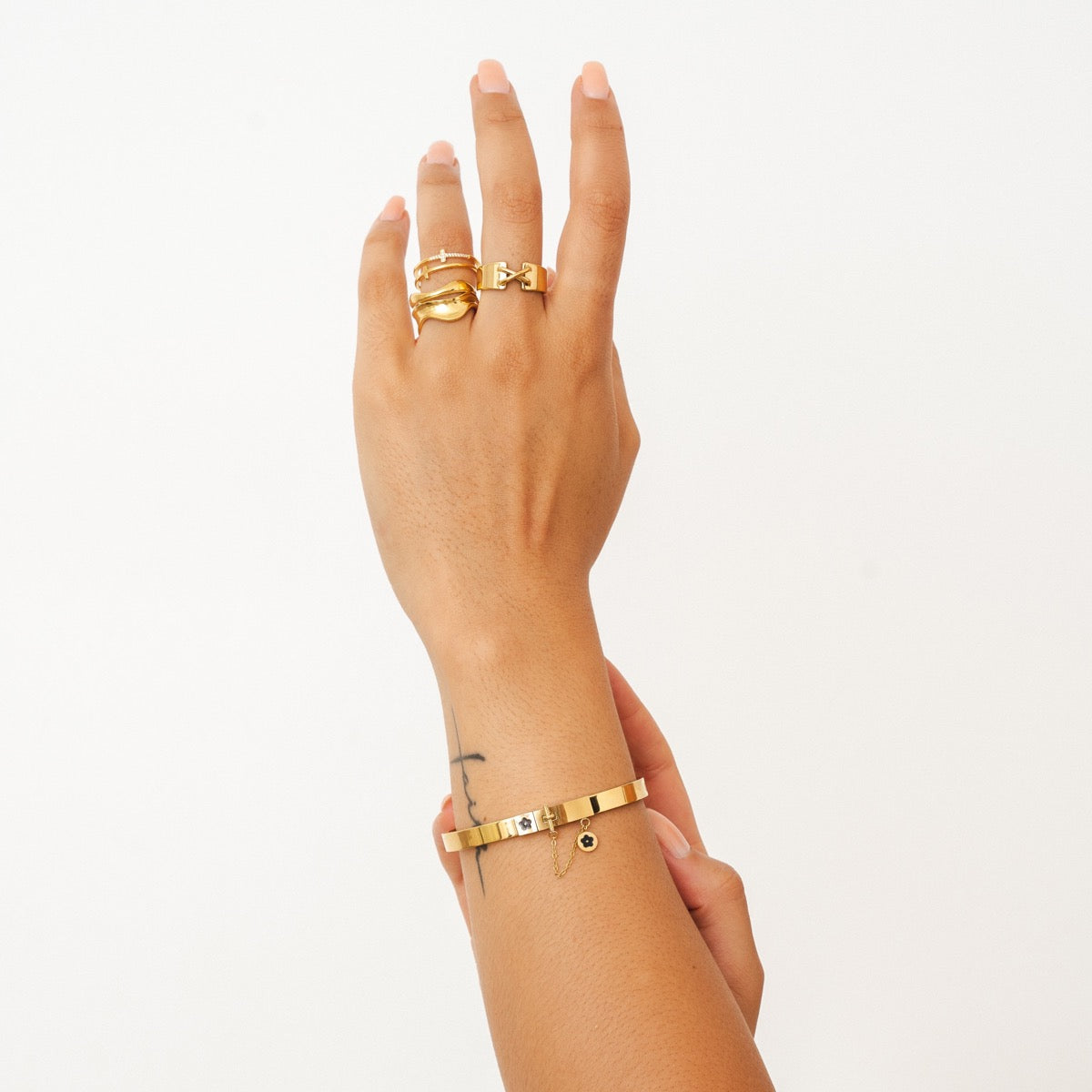 Flower Lock Charm Pendant Bangle Bracelet - Gold Tone