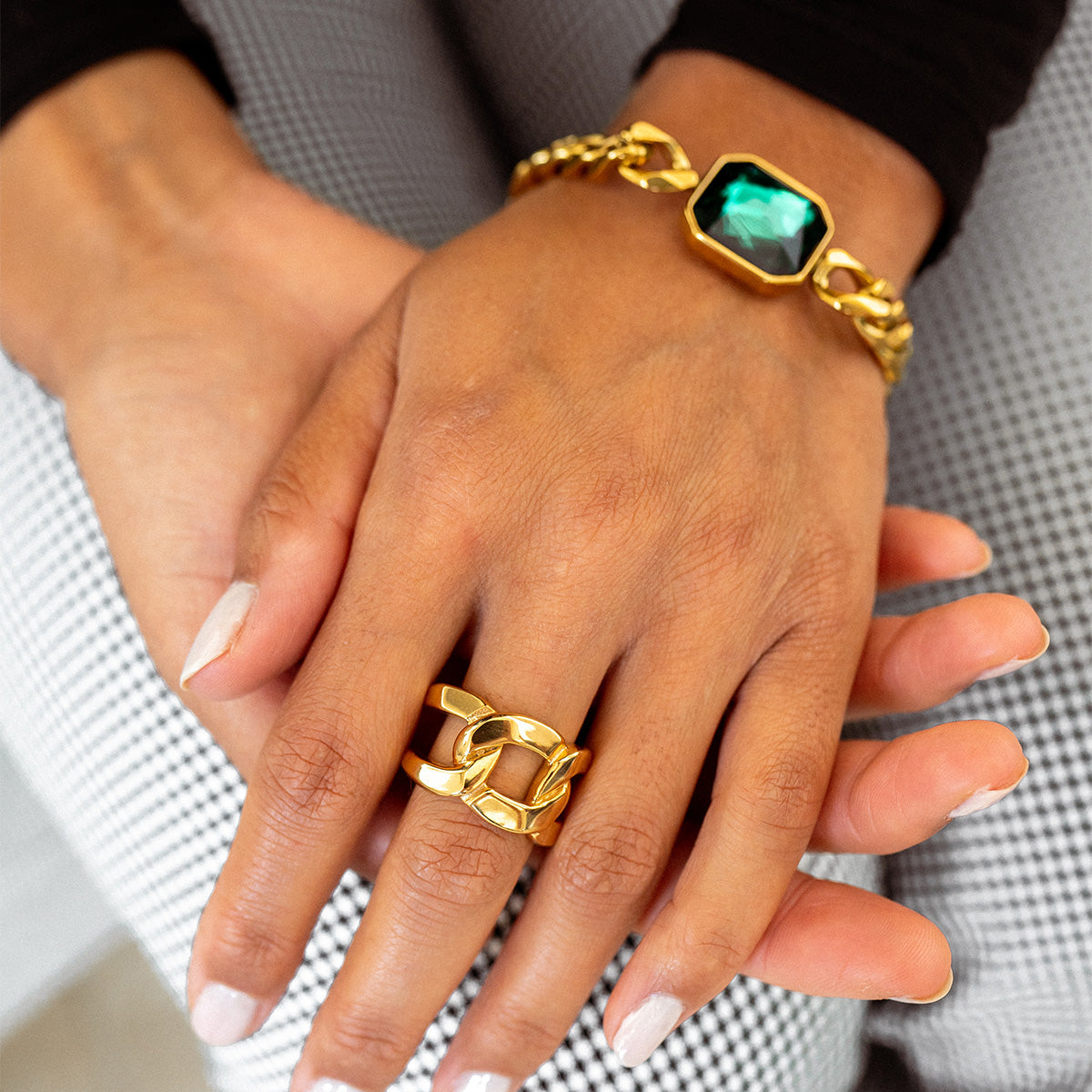 Double Link Ring - Gold Tone
