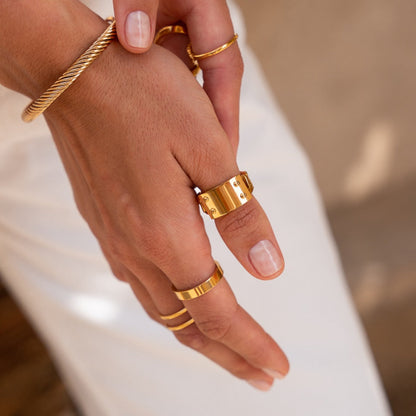 Dolce Ring - Gold Tone