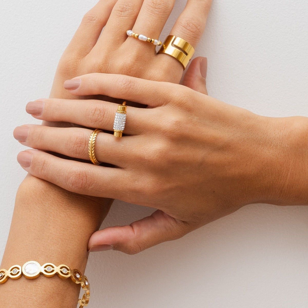 Glitz Fidget Ring - Gold Tone
