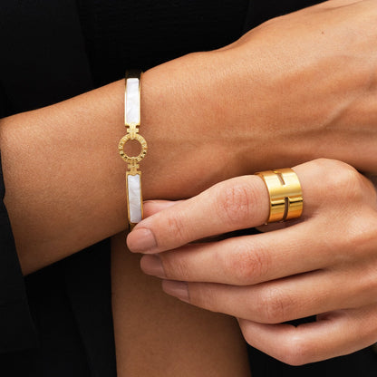 Marni Chunky Ring - Gold Tone