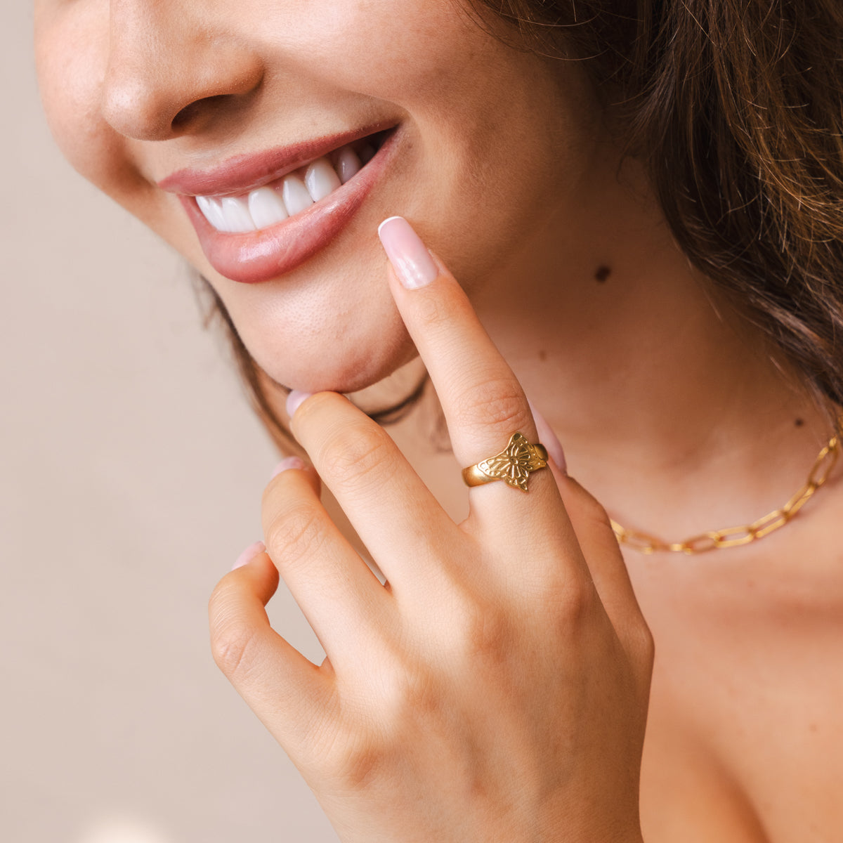 Flora Crest Adjustable Ring - Gold Tone