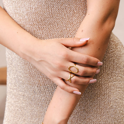 Abstract Oval Adjustable Ring - Gold Tone