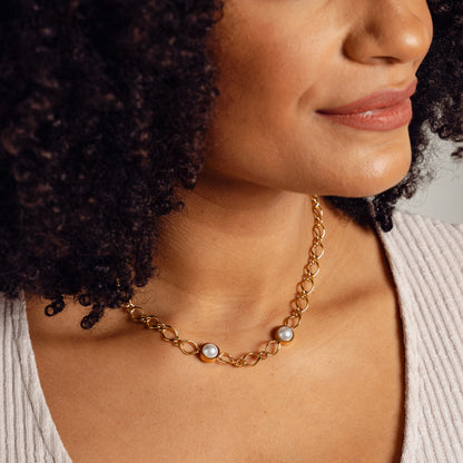 Cora Pearl Pendant Necklace - Gold Tone