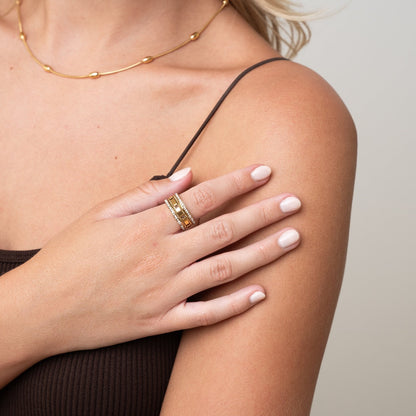 Grandeur Ring - Gold Tone