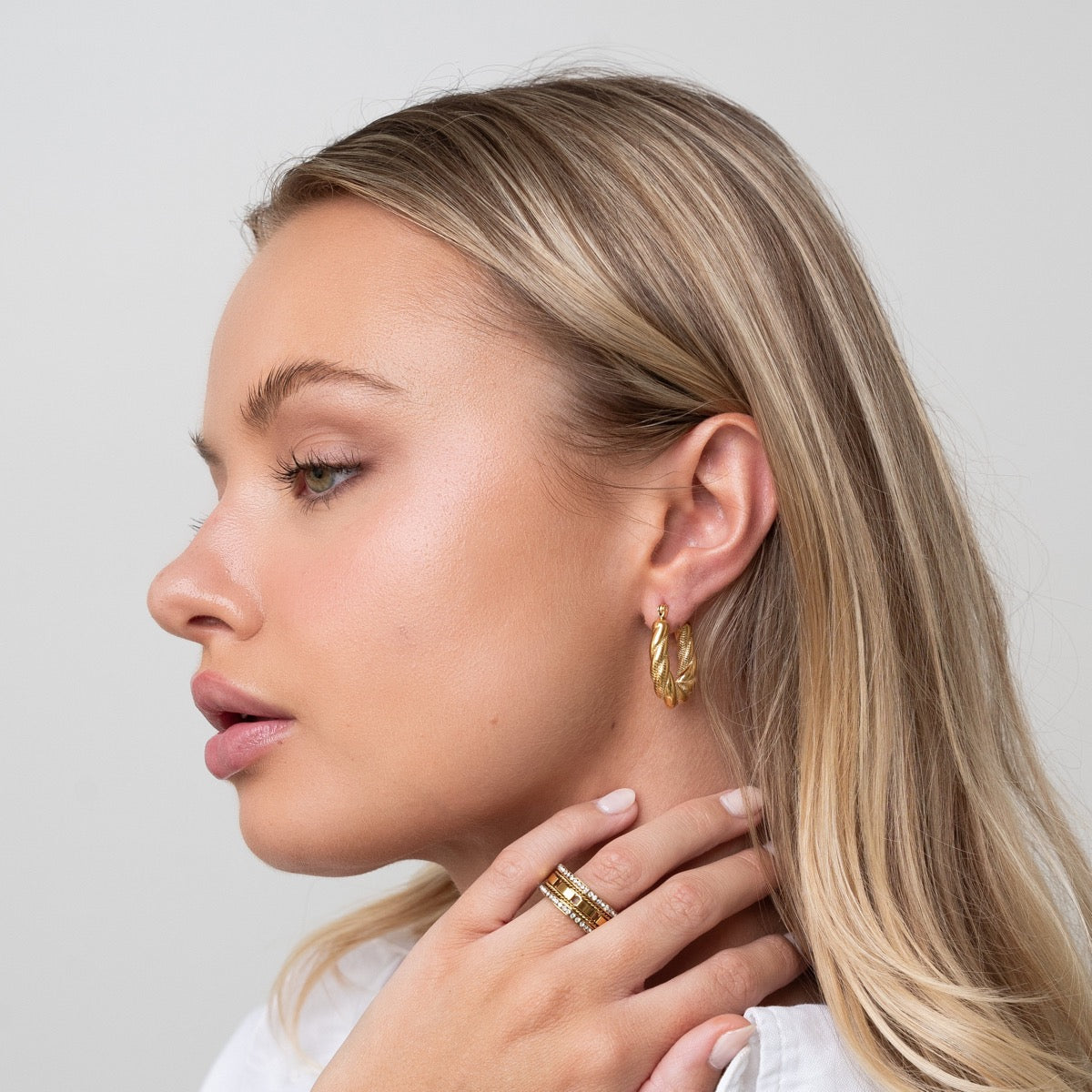 Ziyah Twist Hoop Earrings - Gold Tone