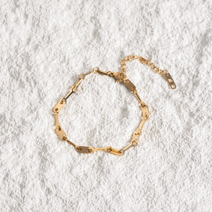 Tablet Clip Chain Bracelet - Gold Tone