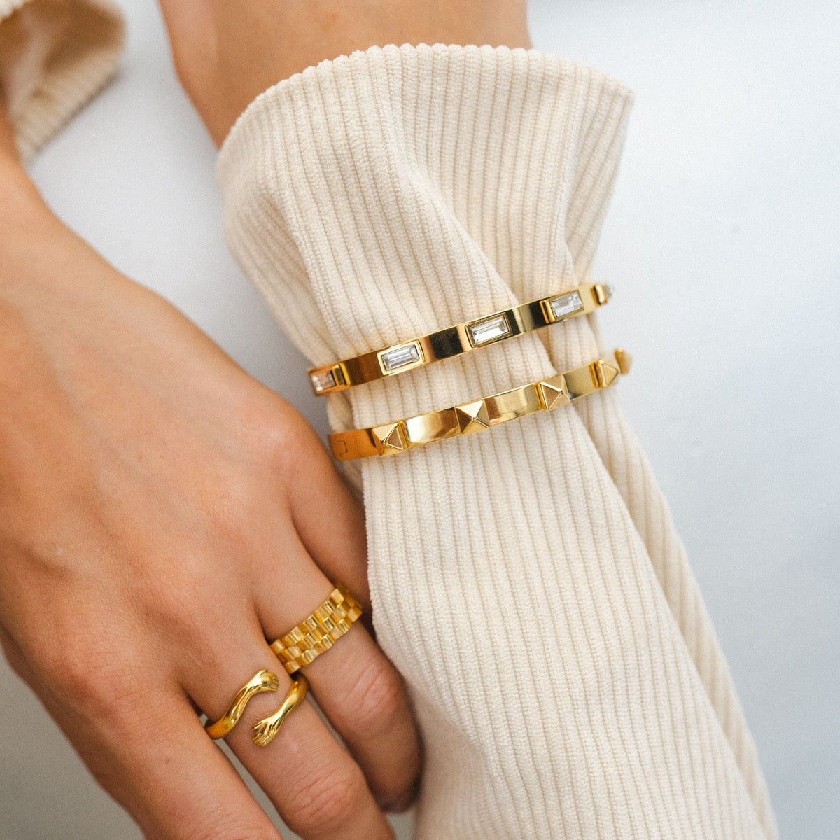 Cubic Stone Bracelet - Gold Tone