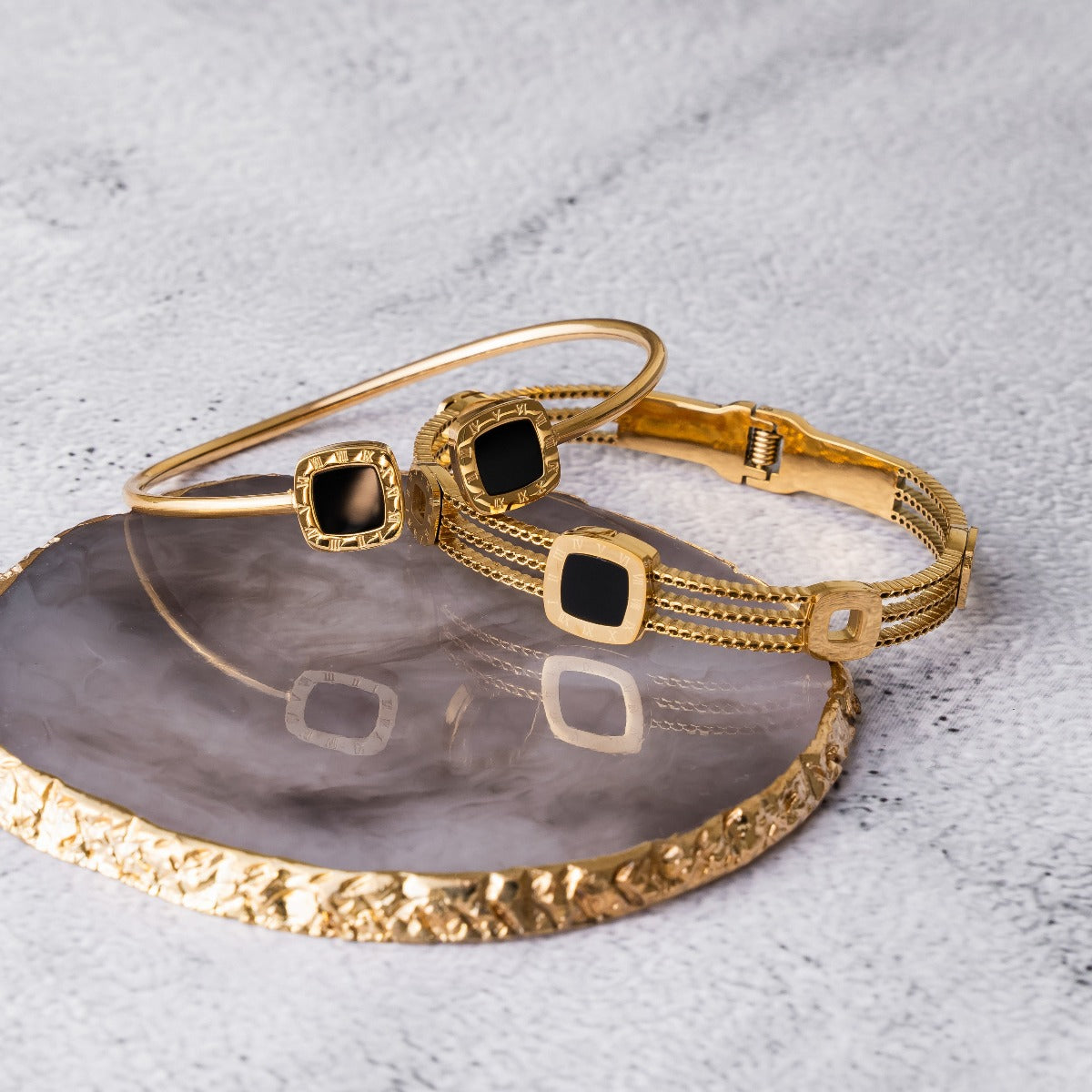 Squared Onyx Bangle Bracelet - Gold Tone