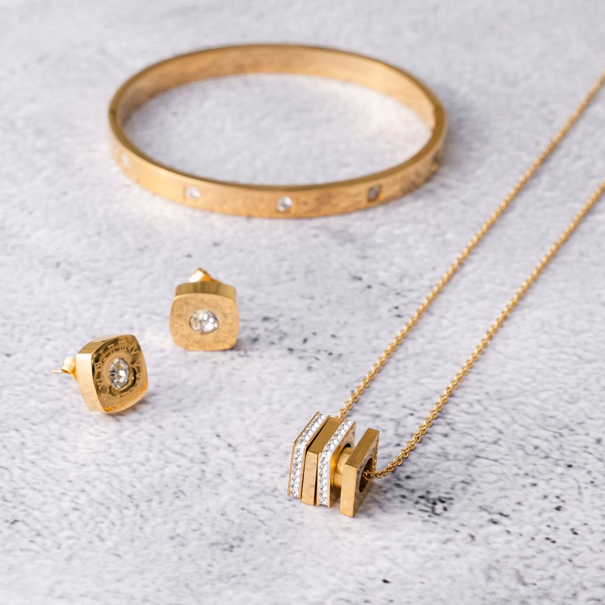 Rubix Stone Necklace - Gold Tone