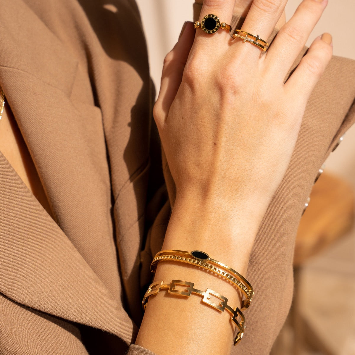 Oval Onyx Layered Bangle - Gold Tone