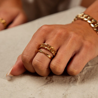 Curb Link Chain Ring - Gold Tone